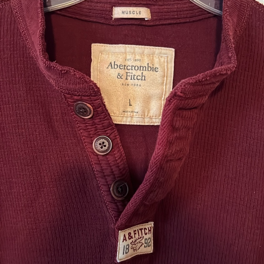 Abercrombie Men’s muscle style quarter button shirt - Picture 3 of 4